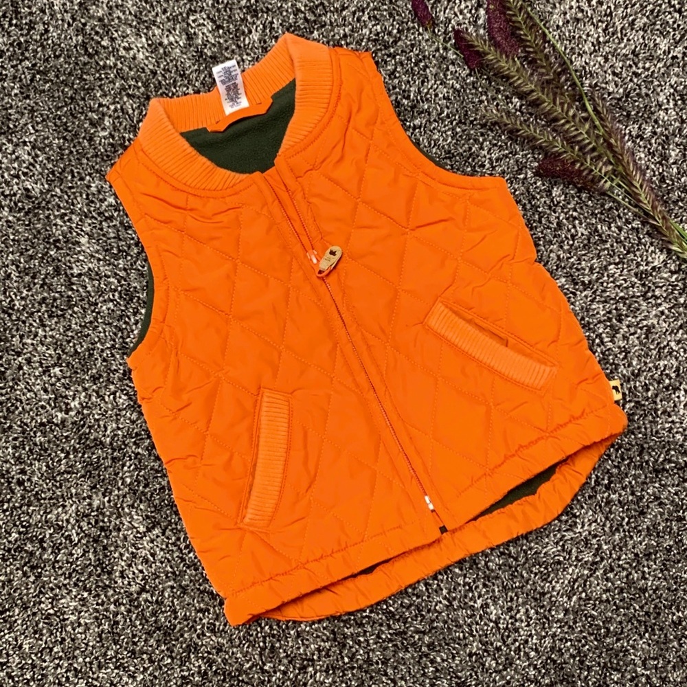 Baby Gap orange Hunter quilted vest size 18-24 mo
